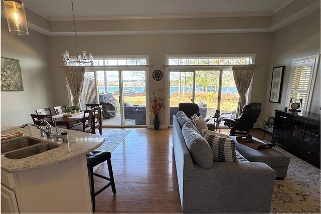 41 Clearwater Drive, Dover, NH 03820