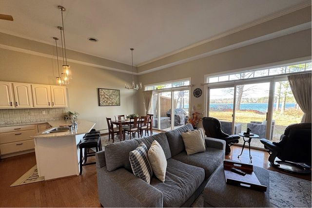 41 Clearwater Drive, Dover, NH 03820