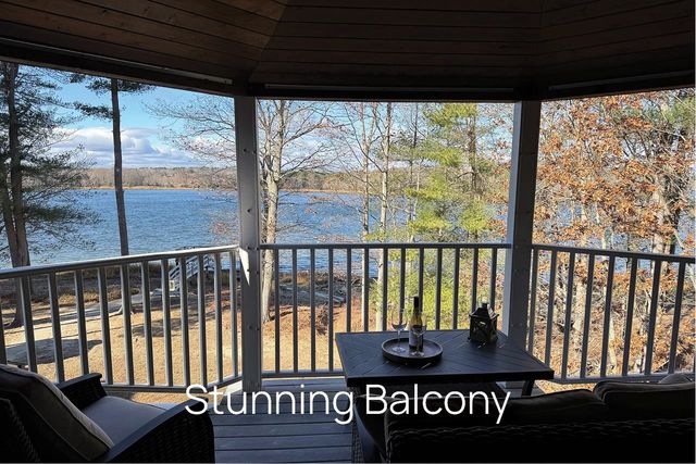 41 Clearwater Drive, Dover, NH 03820