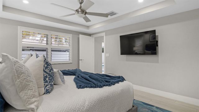 817 SE 13th Court, Deerfield Beach, FL 33441