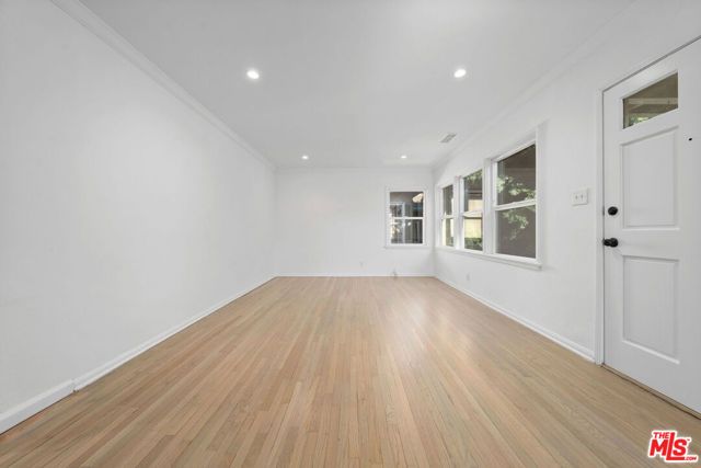 11347 CASHMERE Street, Los Angeles, CA 90049