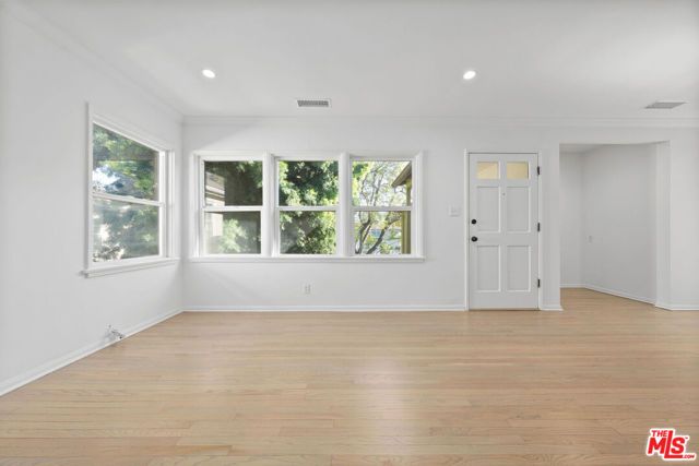 11347 CASHMERE Street, Los Angeles, CA 90049