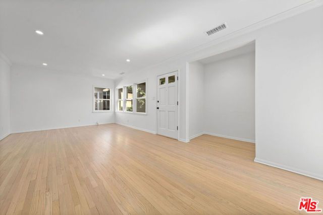 11347 CASHMERE Street, Los Angeles, CA 90049