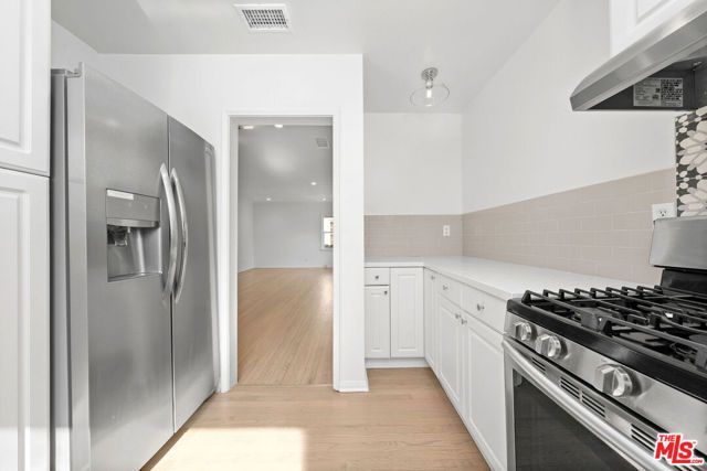 11347 CASHMERE Street, Los Angeles, CA 90049
