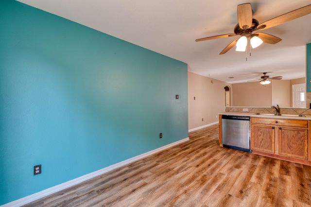 17813 Honey Locust LN, Elgin, TX 78621
