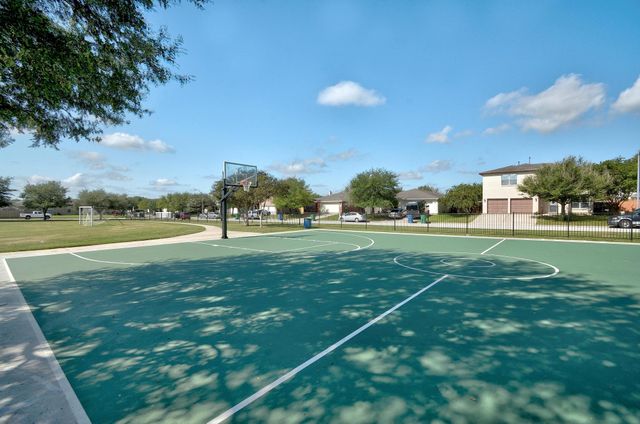 17813 Honey Locust LN, Elgin, TX 78621