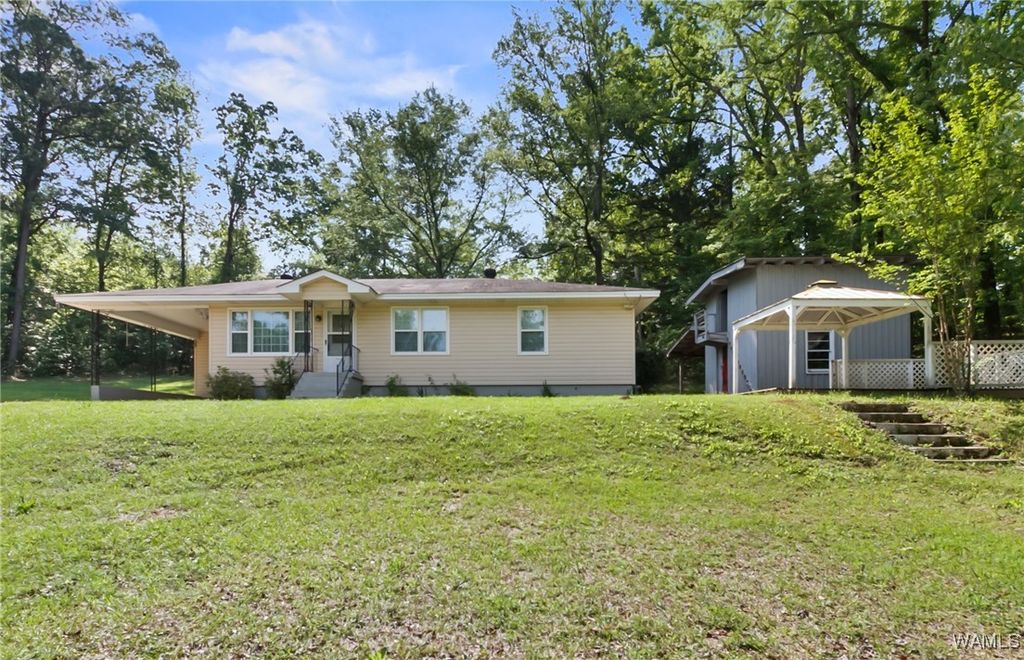 2138 Montevallo, Centreville, AL 35042