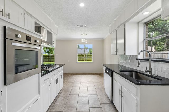7440 Beckwood Drive, Fort Worth, TX 76112