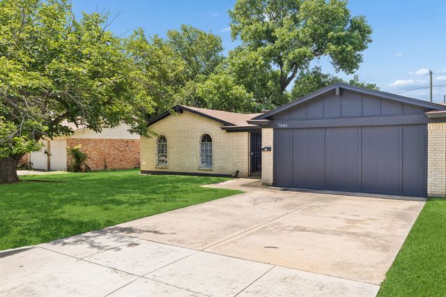 7440 Beckwood Drive, Fort Worth, TX 76112