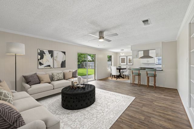 7440 Beckwood Drive, Fort Worth, TX 76112