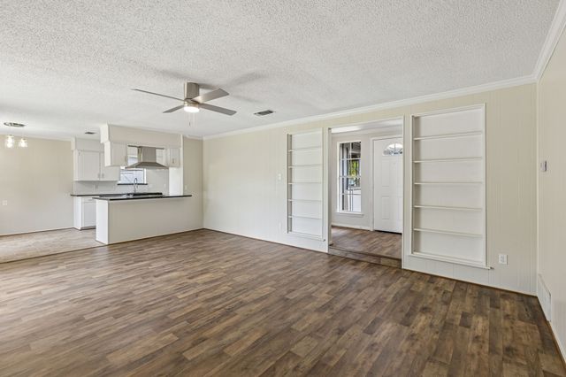 7440 Beckwood Drive, Fort Worth, TX 76112