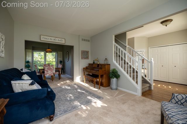 3094 Waldon Park Drive, Orion Charter Township, MI 48359