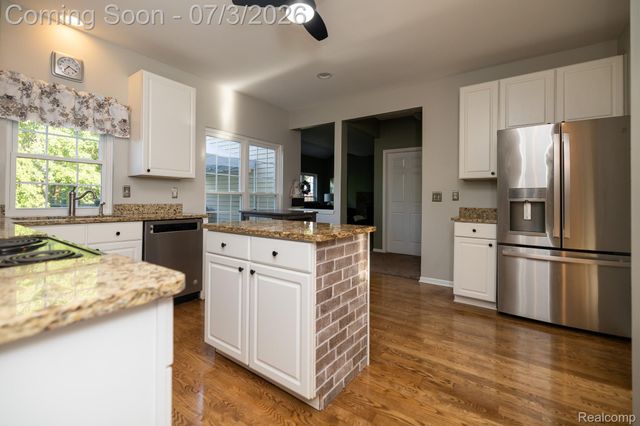 3094 Waldon Park Drive, Orion Charter Township, MI 48359