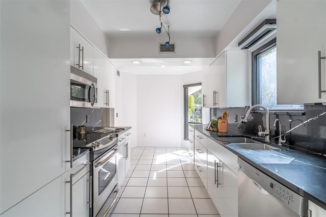 1289 HARMON AVENUE, Winter Park, FL 32789