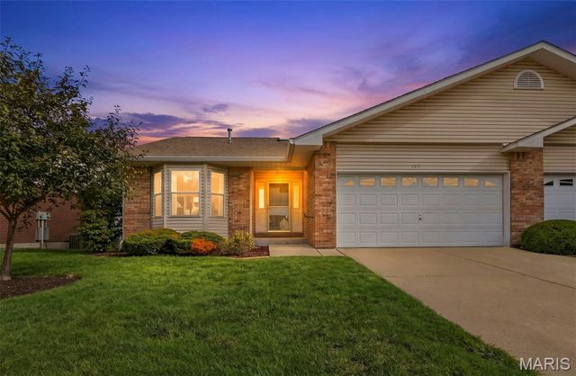 199 Southern Oaks Drive, St Charles, MO 63303