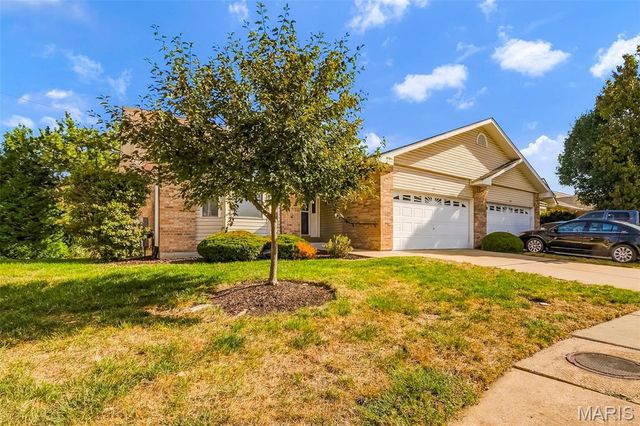 199 Southern Oaks Drive, St Charles, MO 63303