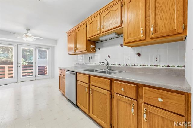 199 Southern Oaks Drive, St Charles, MO 63303