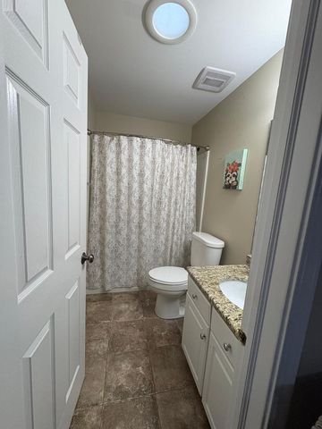 1375 Burnett Drive, Aurora, IL 60502