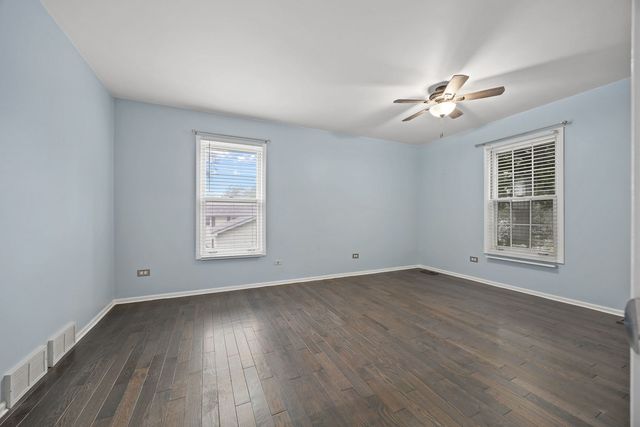 6101 Chase Avenue, Downers Grove, IL 60516