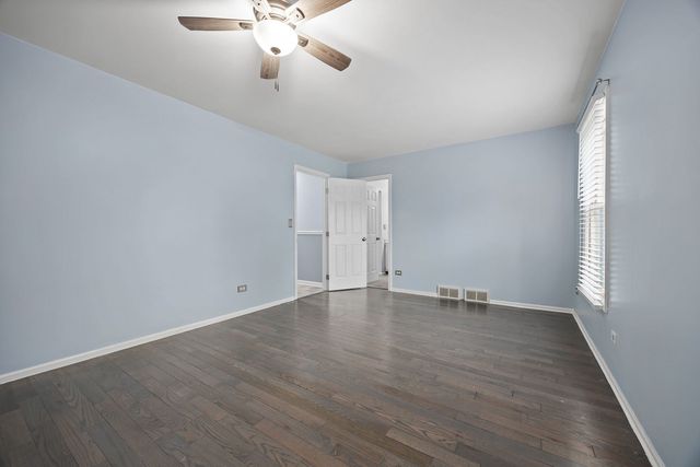 6101 Chase Avenue, Downers Grove, IL 60516