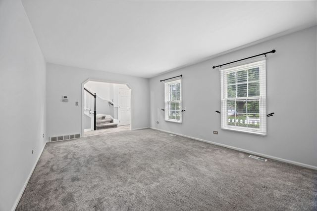 6101 Chase Avenue, Downers Grove, IL 60516
