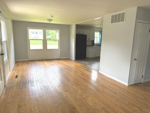 213 Butte Lane, Carpentersville, IL 60110