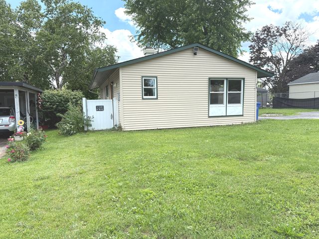 213 Butte Lane, Carpentersville, IL 60110