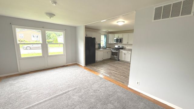 213 Butte Lane, Carpentersville, IL 60110