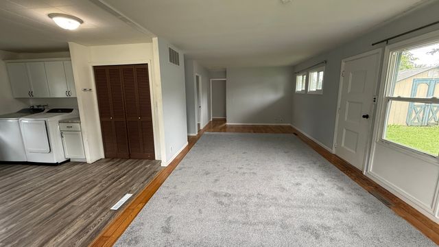 213 Butte Lane, Carpentersville, IL 60110