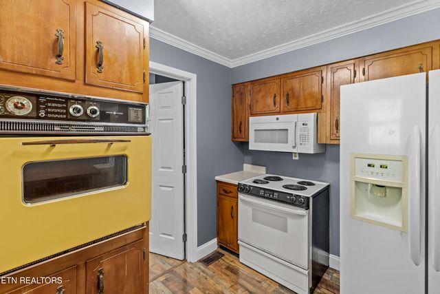 221 Greer Lane Lane, Tazewell, TN 37879