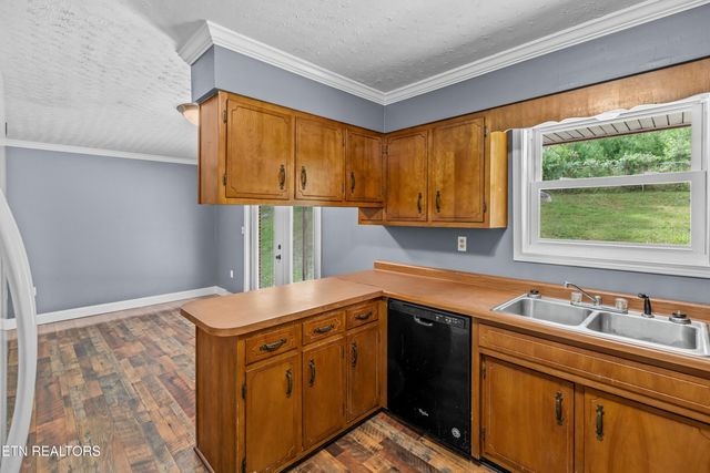 221 Greer Lane Lane, Tazewell, TN 37879