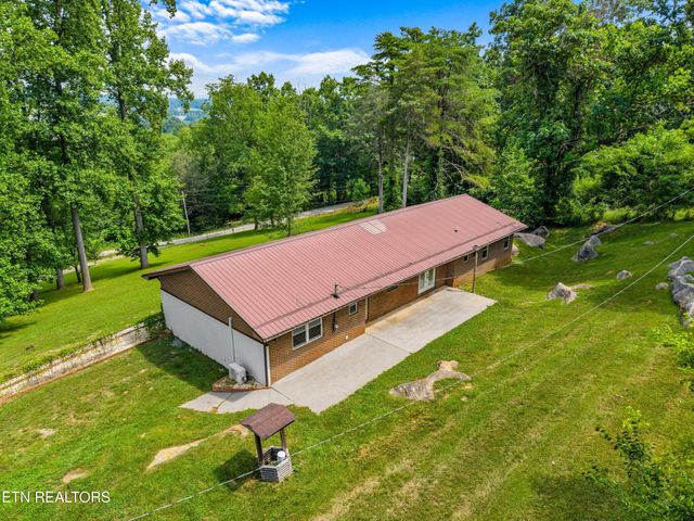 221 Greer Lane Lane, Tazewell, TN 37879