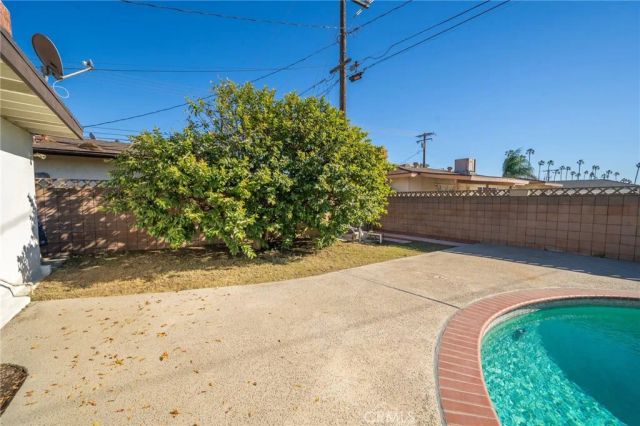 17481 Filbert, Fontana, CA 92335
