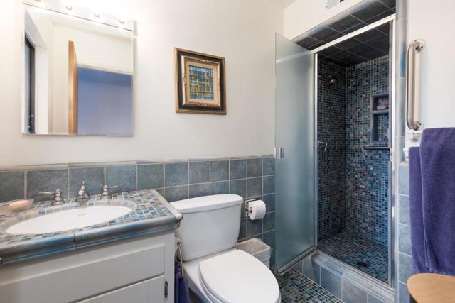 2520 Howe Street, Santa Cruz, CA 95065