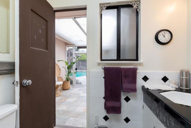 2520 Howe Street, Santa Cruz, CA 95065