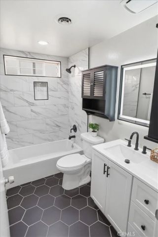 19526 Babington, Canyon Country, CA 91351