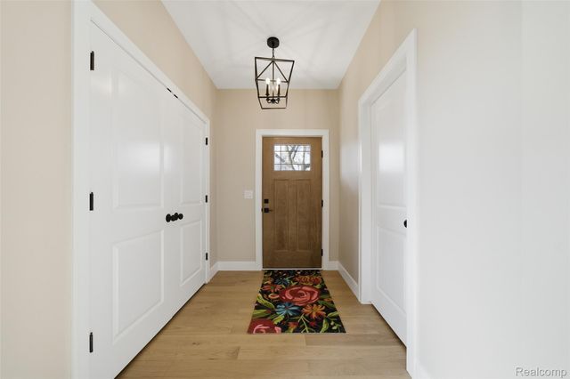 2636 Harris Street, Ferndale, MI 48220