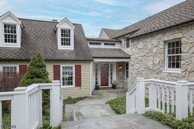301 Hilltop Rd, Mendham Boro, NJ 07945
