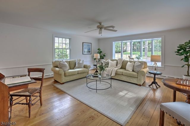 301 Hilltop Rd, Mendham Boro, NJ 07945