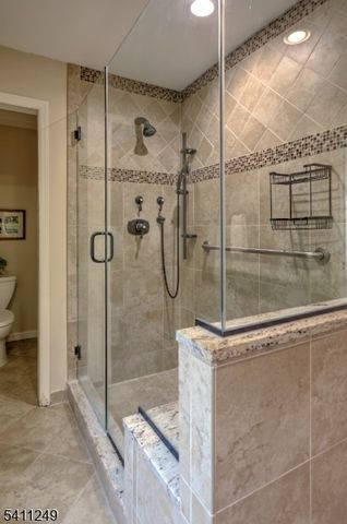 301 Hilltop Rd, Mendham Boro, NJ 07945