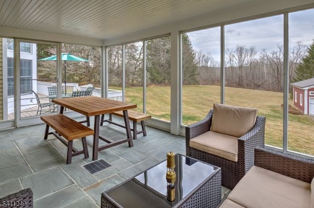 301 Hilltop Rd, Mendham Boro, NJ 07945