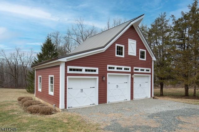 301 Hilltop Rd, Mendham Boro, NJ 07945