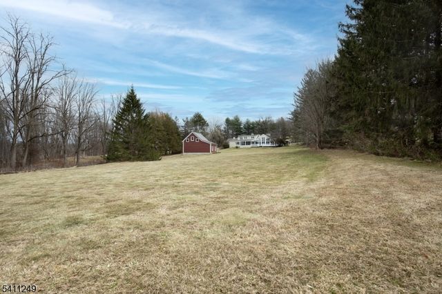 301 Hilltop Rd, Mendham Boro, NJ 07945