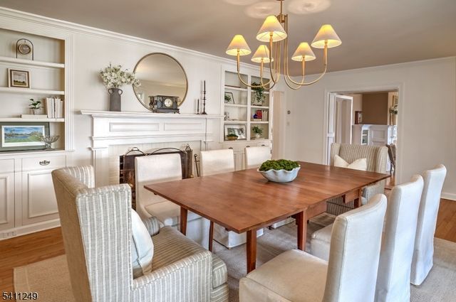 301 Hilltop Rd, Mendham Boro, NJ 07945