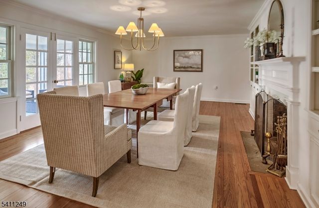 301 Hilltop Rd, Mendham Boro, NJ 07945