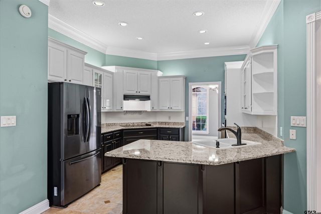 1304 Greenbriar Trail, Holly Lake Ranch, TX 75765