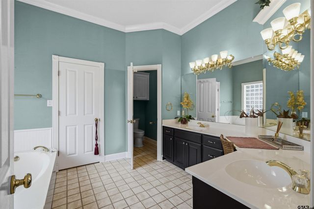 1304 Greenbriar Trail, Holly Lake Ranch, TX 75765