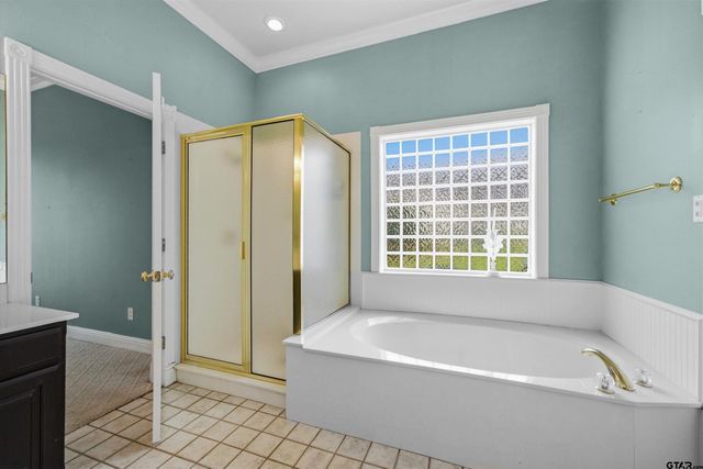 1304 Greenbriar Trail, Holly Lake Ranch, TX 75765