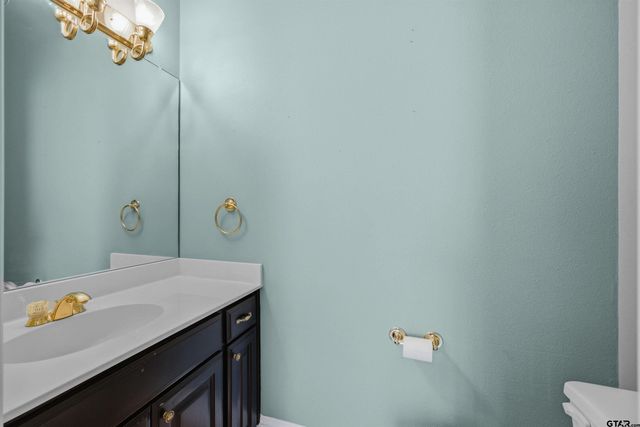 1304 Greenbriar Trail, Holly Lake Ranch, TX 75765