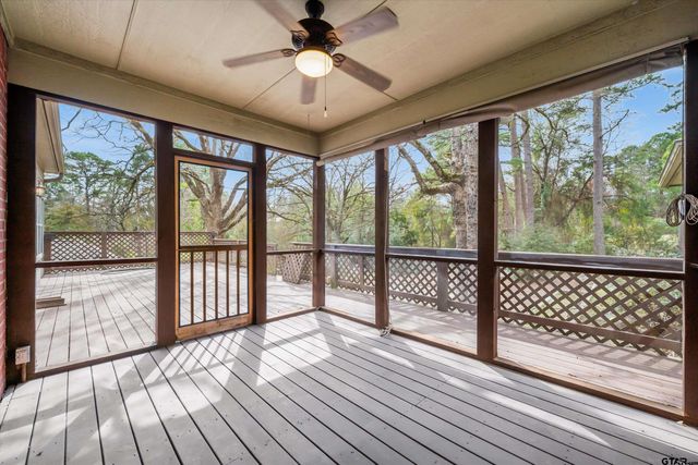 1304 Greenbriar Trail, Holly Lake Ranch, TX 75765